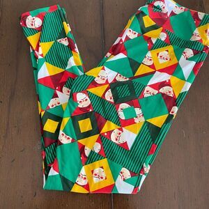LuLaRoe Leggings Women's Tall & Curvy Green Santa Print Performance Pull-On